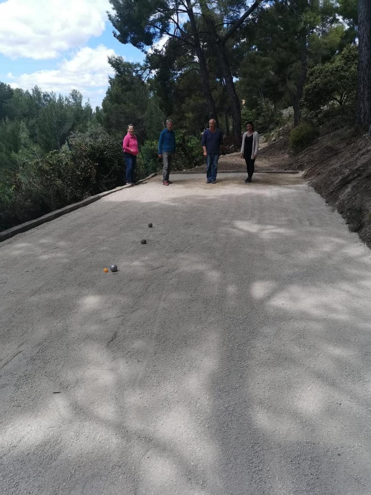 Le Mas des Roches à Velaux Esterno foto